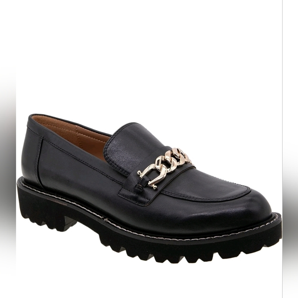 BCBGeneration Women’s Mackie Formal Classic Comfy Business Loafer Size 8